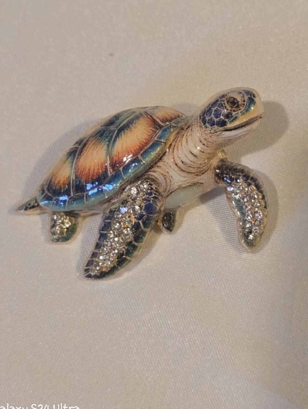 Beautiful Turtle Brooch NEW
